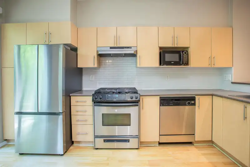 50 15152 62A AVENUE - photo 3 of 40