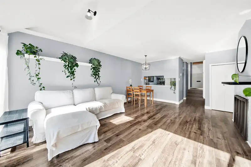 82 17714 60 AVENUE - photo 1 of 20
