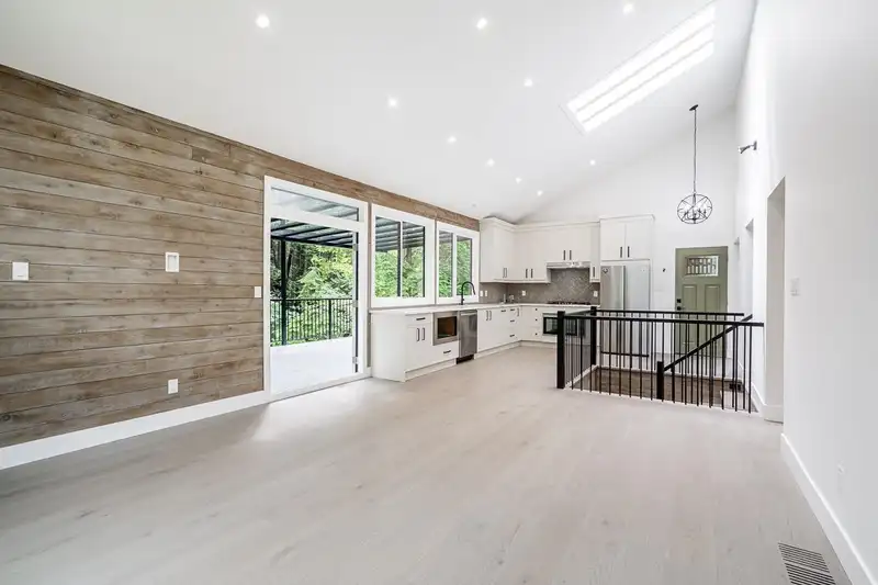 30613 KEYSTONE AVENUE - photo 4 of 40