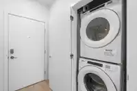 304 1792 STARLING DRIVE - thumbnail 14