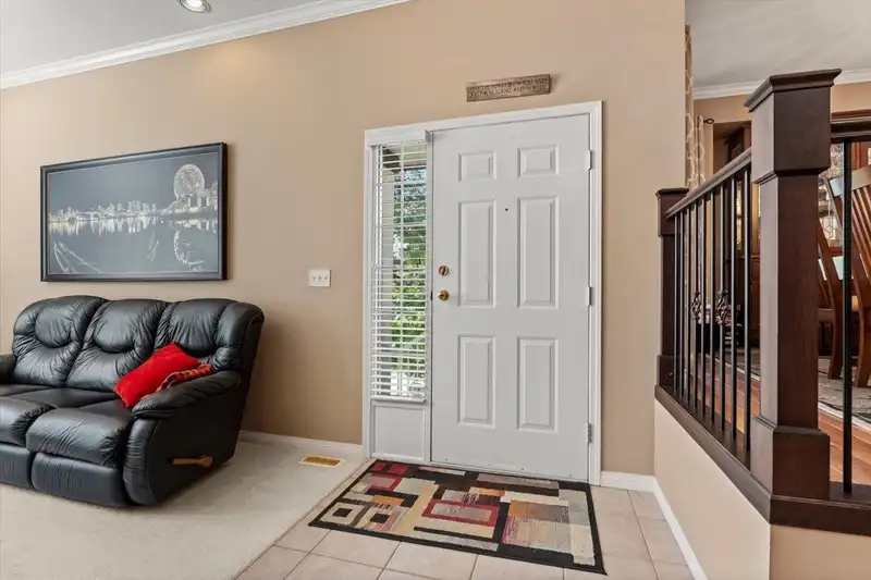 54 32777 CHILCOTIN DRIVE - photo 3 of 39
