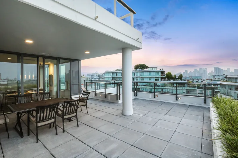 1302 1688 PULLMAN PORTER STREET - photo 1 of 25