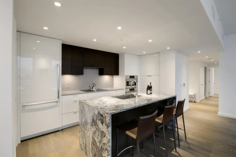 1302 1688 PULLMAN PORTER STREET - photo 2 of 25