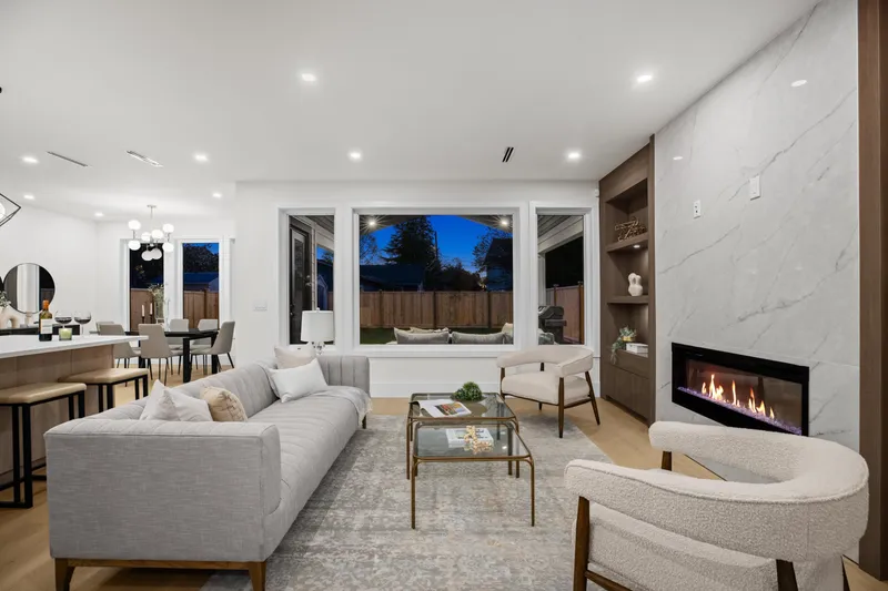 4527 46A STREET - photo 4 of 25