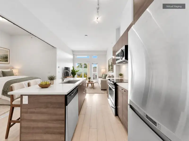 408 13931 FRASER HIGHWAY - photo 2 of 26