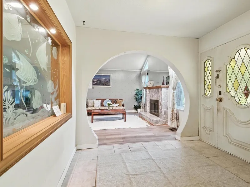 6710 RADISSON STREET - photo 4 of 25