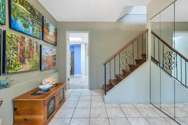 7811 114A STREET - photo 2 of 39