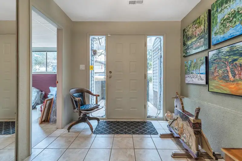 7811 114A STREET - photo 3 of 39
