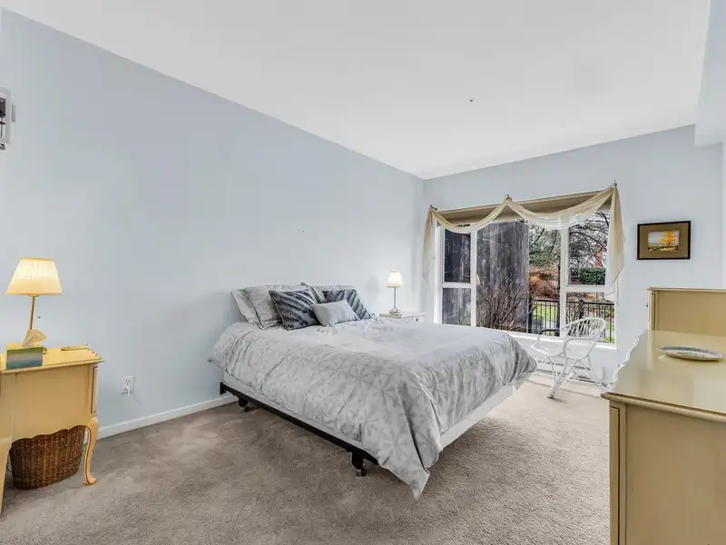 105 5262 OAKMOUNT CRESCENT - photo 3 of 29