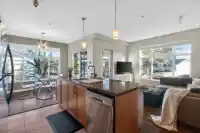 201 11950 HARRIS ROAD - thumbnail 3