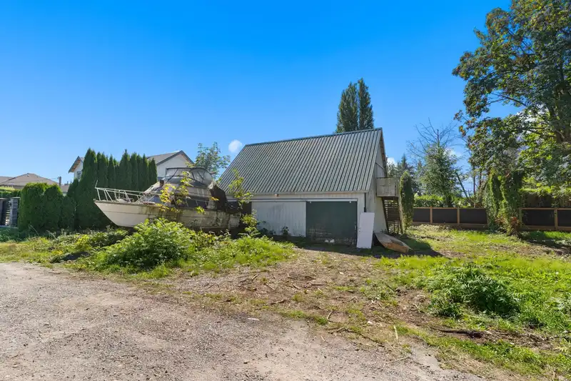 6934 GLOVER ROAD - photo 4 of 22