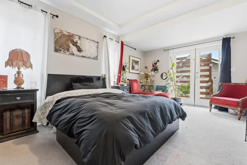 5565 PEACH ROAD - photo 4 of 40