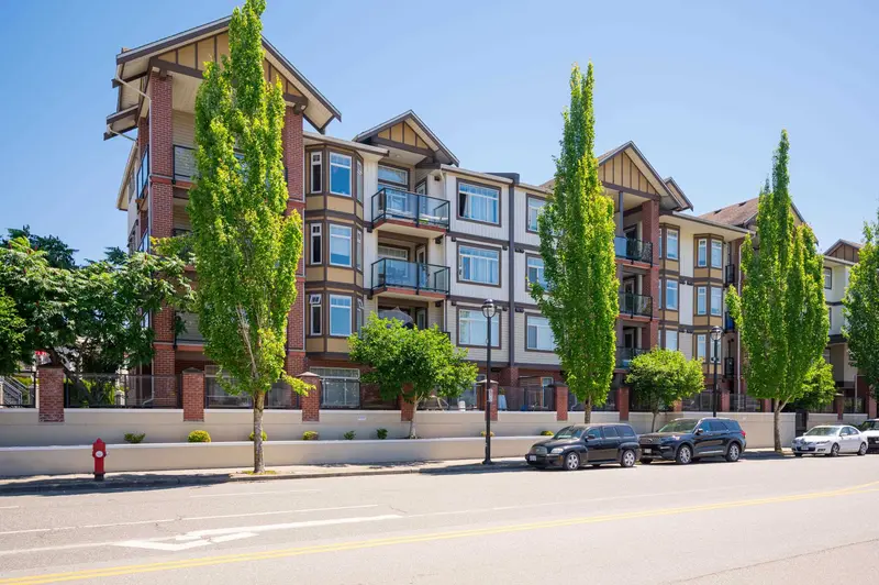 330 5660 201A STREET - photo 2 of 25