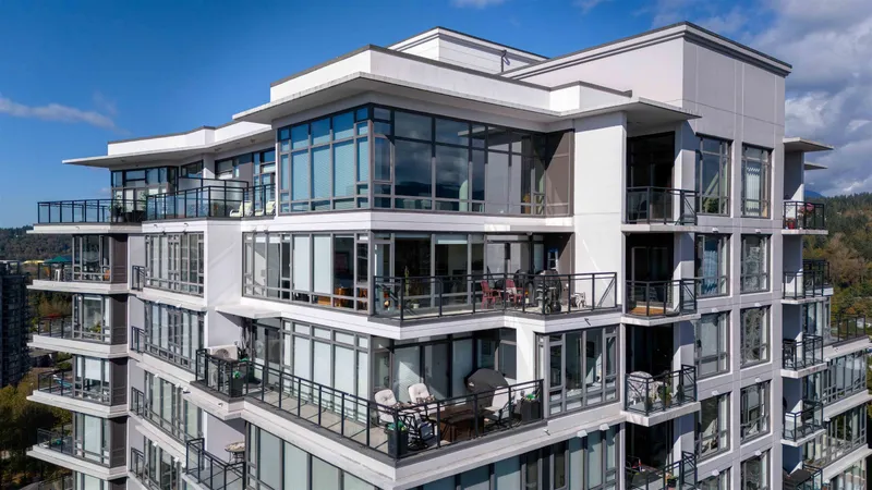 2602 400 CAPILANO ROAD - photo 1 of 25