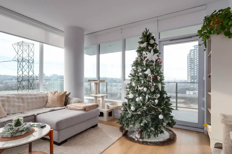 606 2425 ALPHA AVENUE - photo 2 of 23