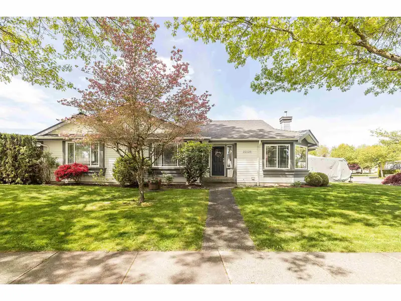22120 45 AVENUE - photo 1 of 40