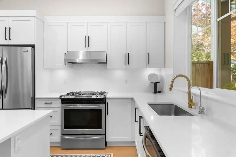 23 2855 158 STREET - photo 3 of 40