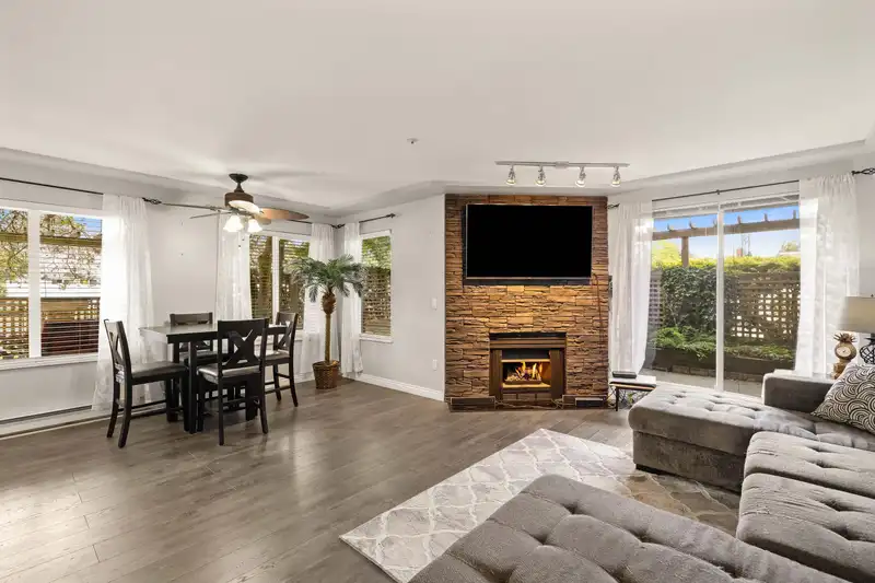 104 20433 53 AVENUE - photo 2 of 33