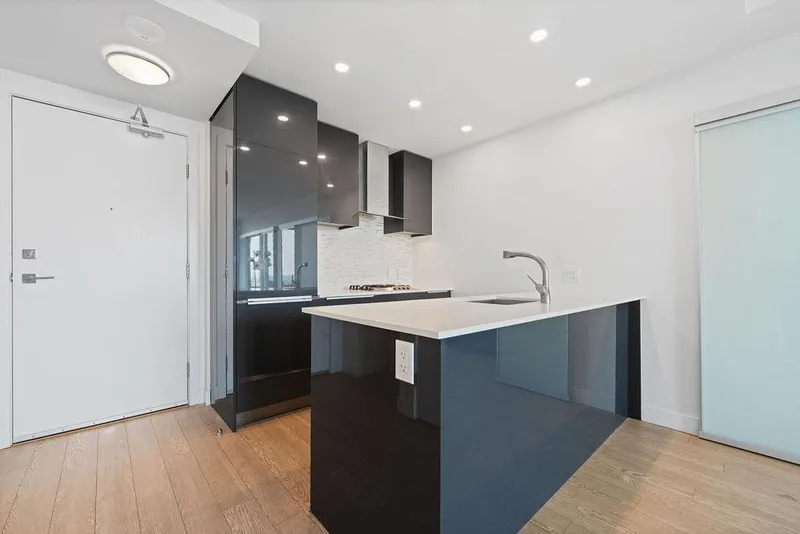 2904 1283 HOWE STREET - photo 4 of 25