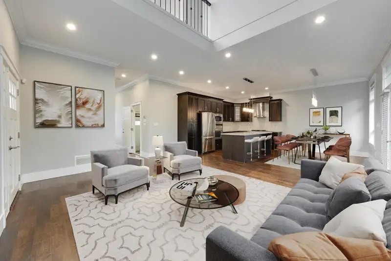42 2453 163 STREET - photo 1 of 40