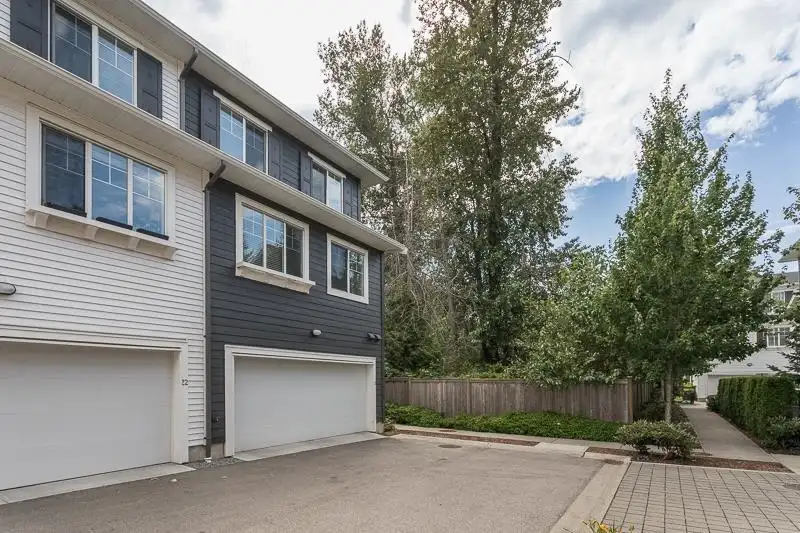 23 127 172 STREET - photo 4 of 25