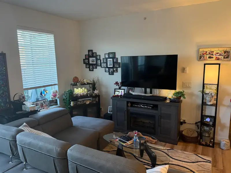 A506 20487 65 AVENUE - photo 4 of 12