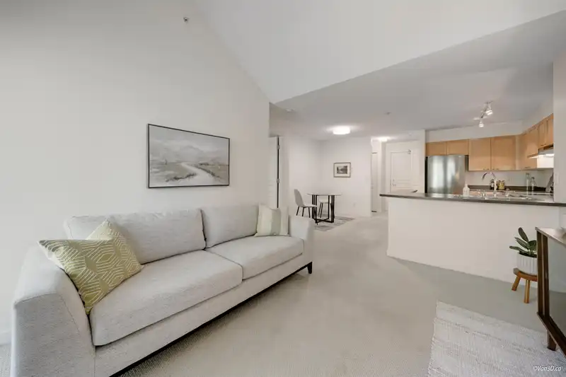 PH12 7383 GRIFFITHS DRIVE - photo 3 of 22
