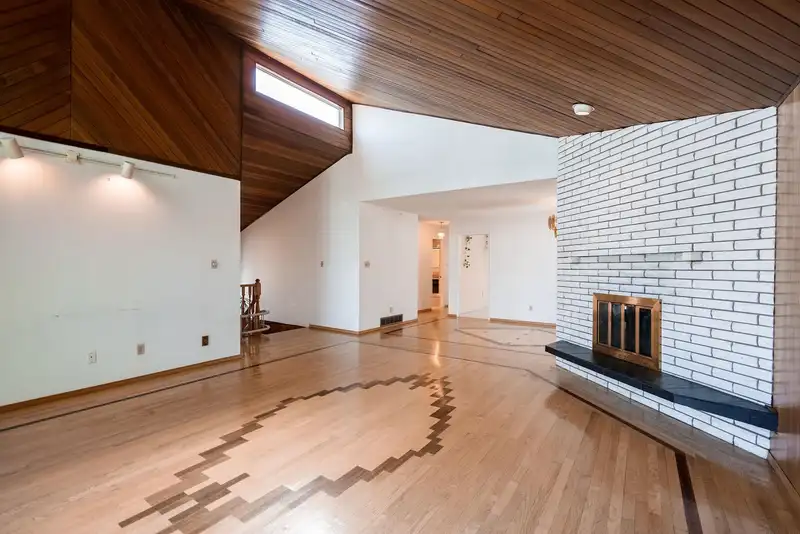 2908 W 28TH AVENUE - photo 3 of 40