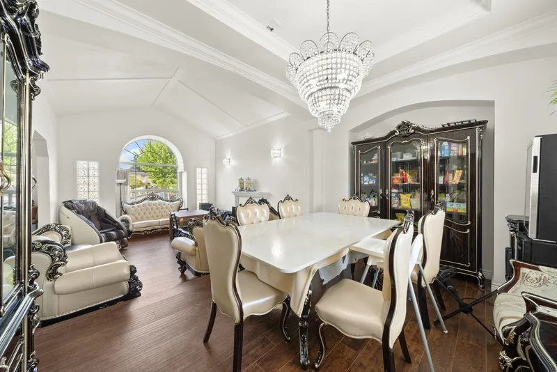 13356 59 AVENUE - photo 2 of 25