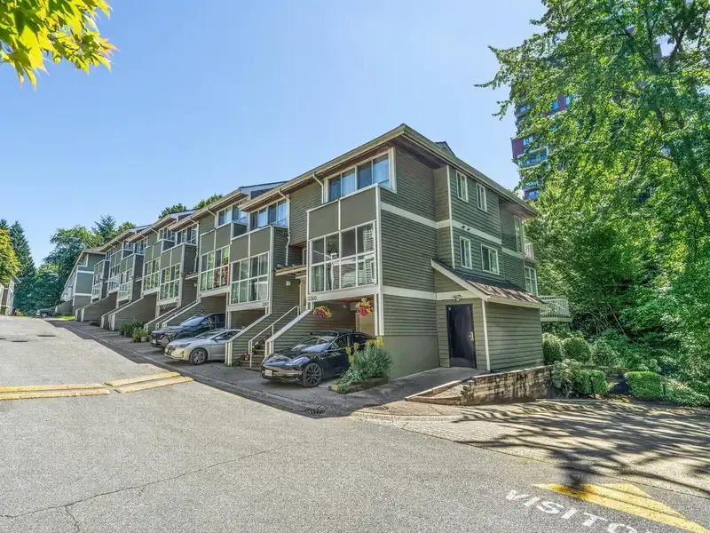 3360 COBBLESTONE AVENUE - photo 1 of 25