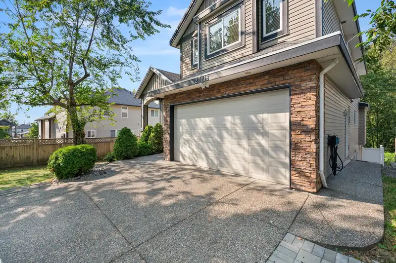 27718 SIGNAL COURT - photo 2 of 40
