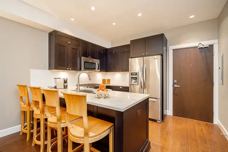 207 15185 36 AVENUE - photo 2 of 39