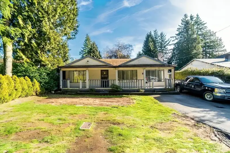 9286 148 STREET - photo 1 of 5