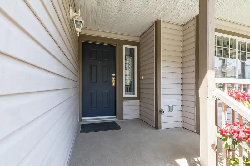 2 20222 96 AVENUE - photo 3 of 40