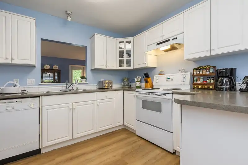 2 20222 96 AVENUE - photo 4 of 40