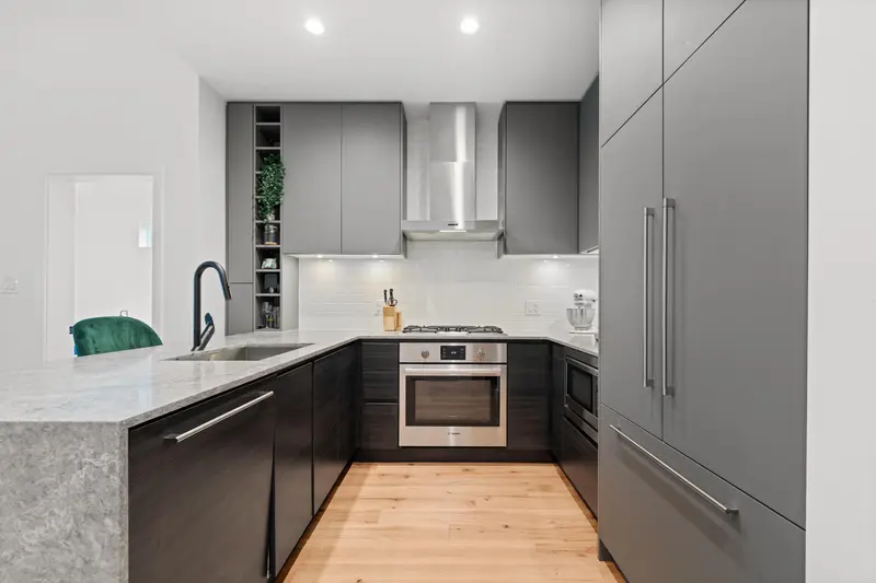 621 3131 MURRAY STREET - photo 2 of 25