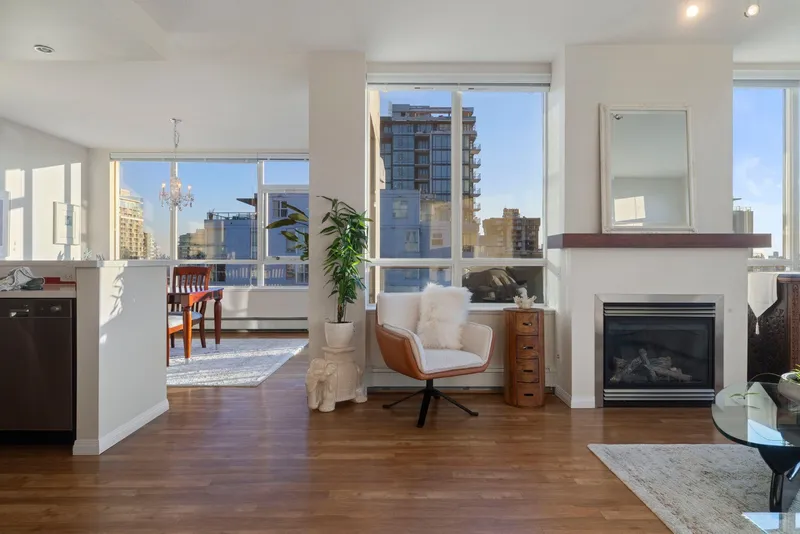 1401 120 W 16TH STREET - photo 2 of 22