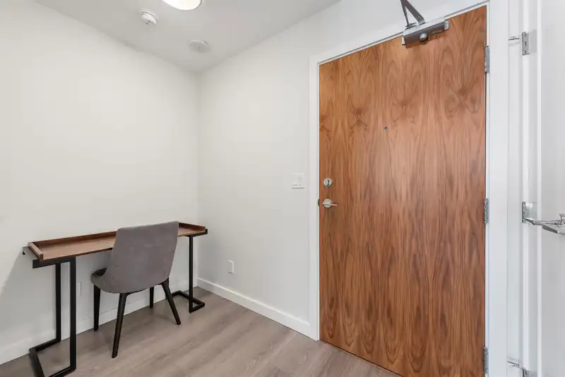 806 3333 SEXSMITH ROAD - photo 4 of 40