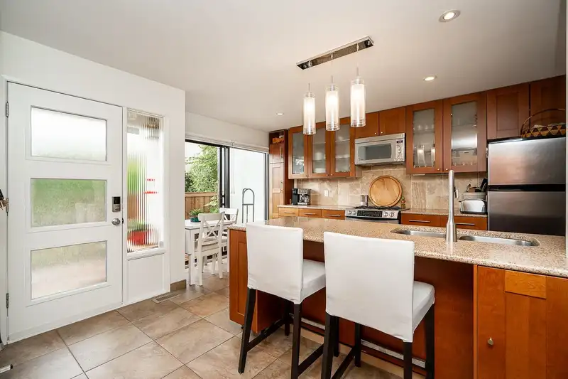 7393 MONTECITO DRIVE - photo 3 of 40