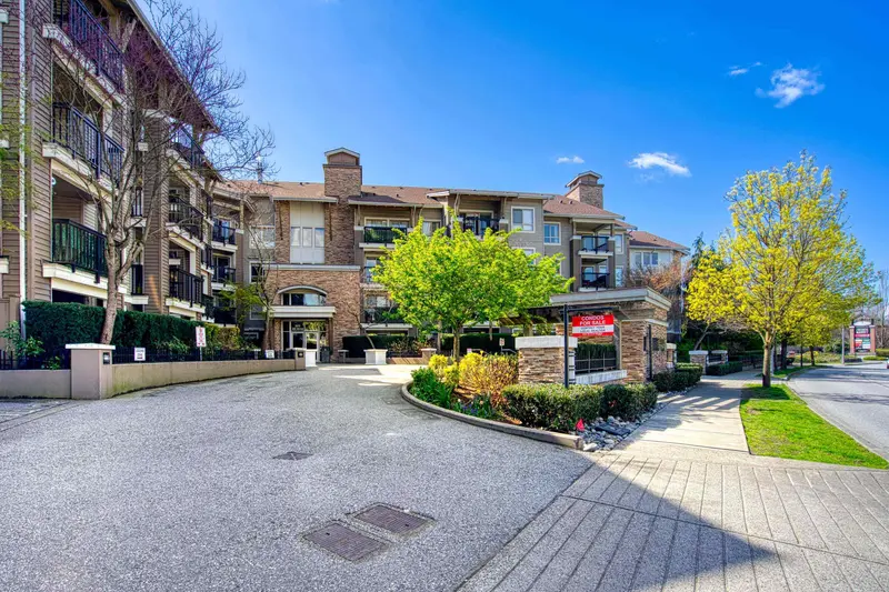 417 8915 202 STREET - photo 2 of 25