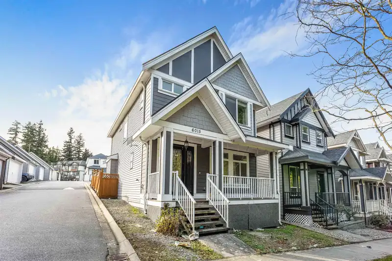 6015 138A STREET - photo 1 of 32
