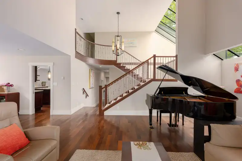 5483 CARNARVON STREET - photo 4 of 40