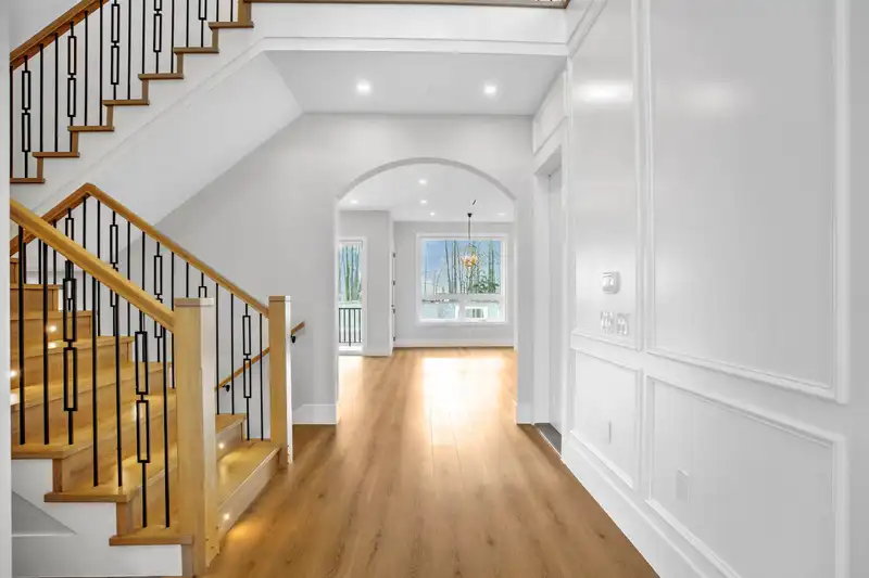 16632 18A AVENUE - photo 3 of 35