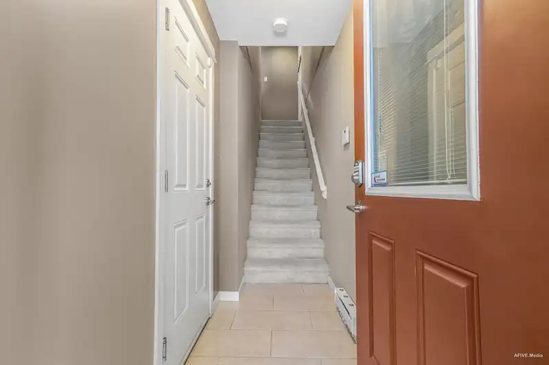 86 7088 191 STREET - photo 4 of 30