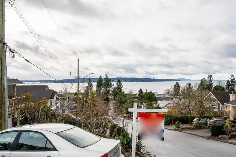 972 KENT STREET - photo 1 of 16