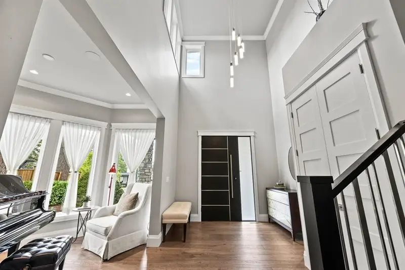 16428 28 AVENUE - photo 4 of 25