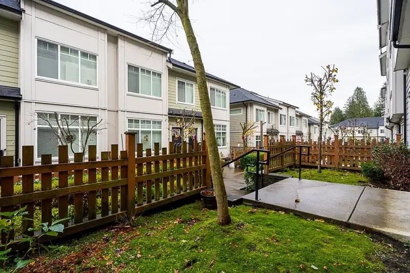 117 13670 62 AVENUE - photo 4 of 36