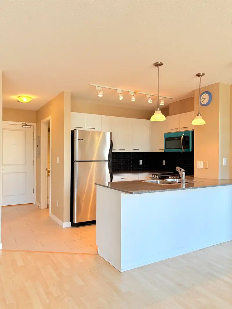 602 4333 CENTRAL BOULEVARD - photo 4 of 28