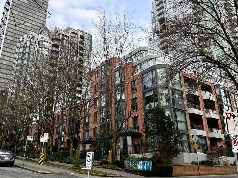 203 1488 HORNBY STREET - photo 4 of 25