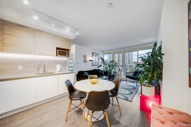 1204 525 FOSTER AVENUE - photo 1 of 23